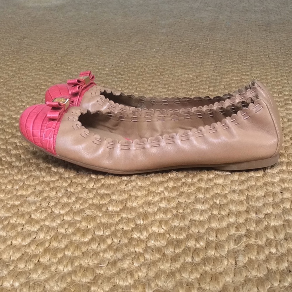 💕HOST PICK💕Tory Burch Romy Elastic Cap Toe Flat - Size 7 - Picture 2 of 4